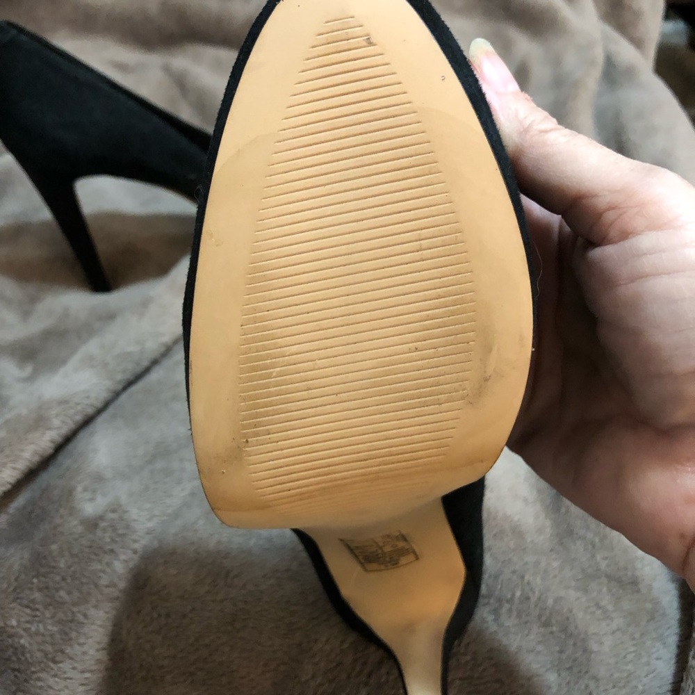 White House black market suede pumps - Picture 5 of 6